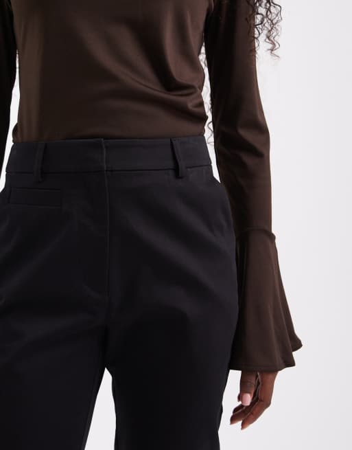 ASOS DESIGN tailored capri trousers in black, 3 of 5
