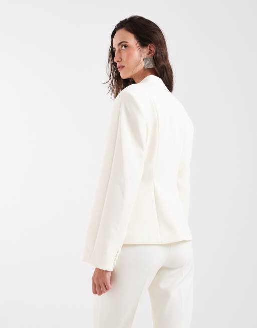 ASOS DESIGN Tailored collarless multi button blazer in cream, 4 of 4