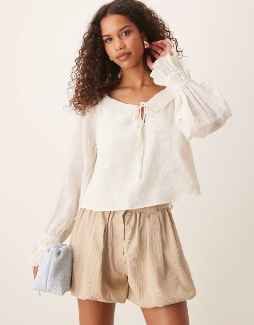 ASOS DESIGN tailored crinkle bubble hem shorts in stone, 3 of 5