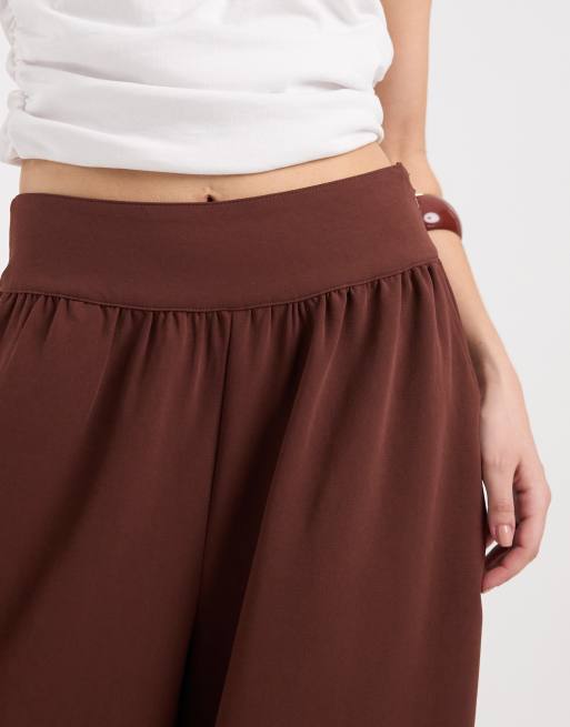ASOS DESIGN tailored cuffed hem balloon pants in brown (part of a set), 3 of 5