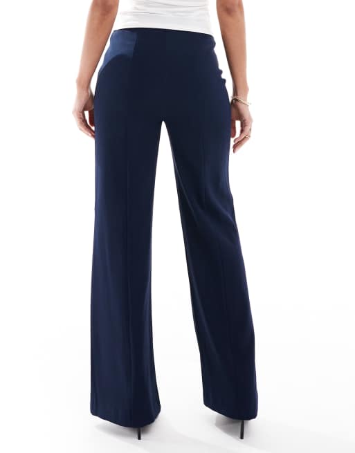 ASOS DESIGN – Elegante Hose in Marineblau mit Ziernähten und zwei Taschen