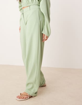 Asos Design Tailored Extreme Barrel Pants