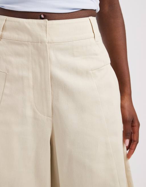 ASOS DESIGN Tailored extreme taper barrel trouser in stone, 3 of 5