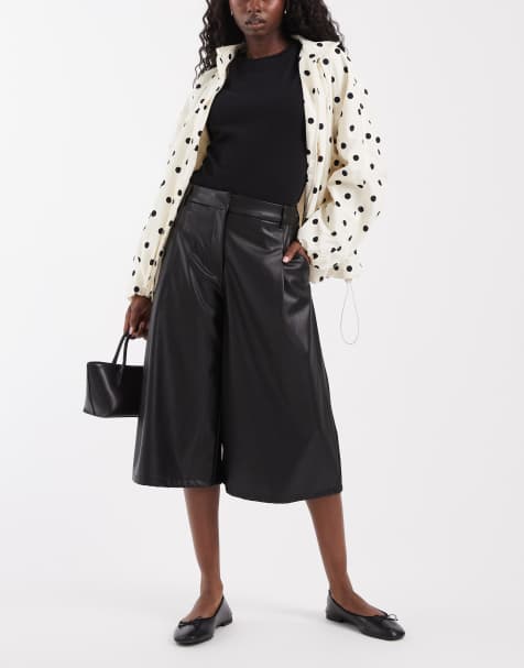 ASOS DESIGN Tailored faux leather high waist culotte trousers in black - view 1