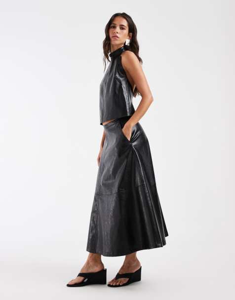 ASOS DESIGN Tailored faux leather midi circle skirt in black crackle - view 1
