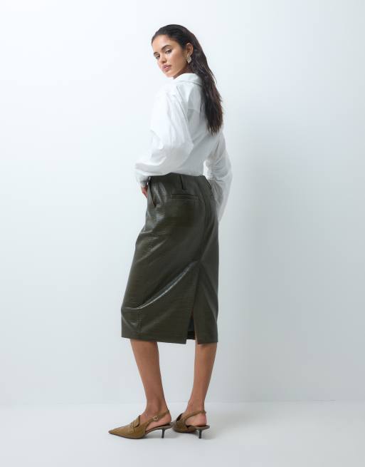 ASOS DESIGN Tailored faux leather pencil skirt in olive croc, 2 of 5