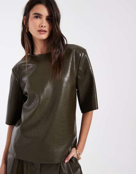 ASOS DESIGN tailored faux leather strong shoulder tee in olive croc - view 1