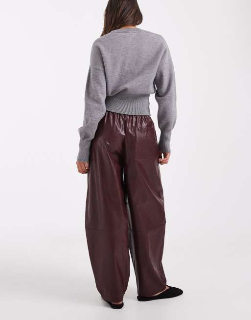 ASOS DESIGN Tailored faux leather tapered trousers in brown crackle, 3 of 5