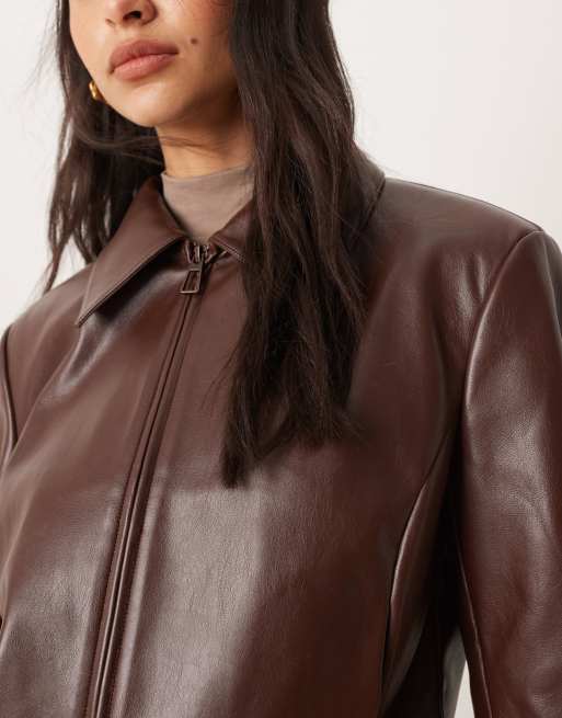 ASOS DESIGN tailored faux leather zip front cropped blazer in chocolate - part of a set, 4 of 4