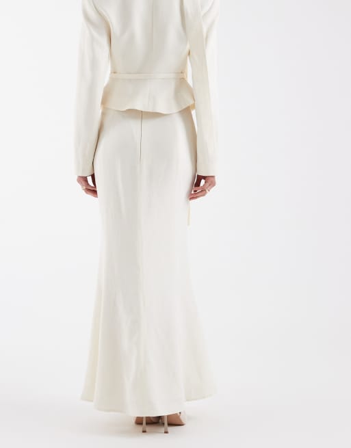 ASOS DESIGN tailored fishtail maxi skirt co-ord in cream, 3 of 5