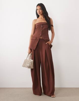 Asos Design Tailored Floaty Deep Pleat Horseshoe Pants In Brown