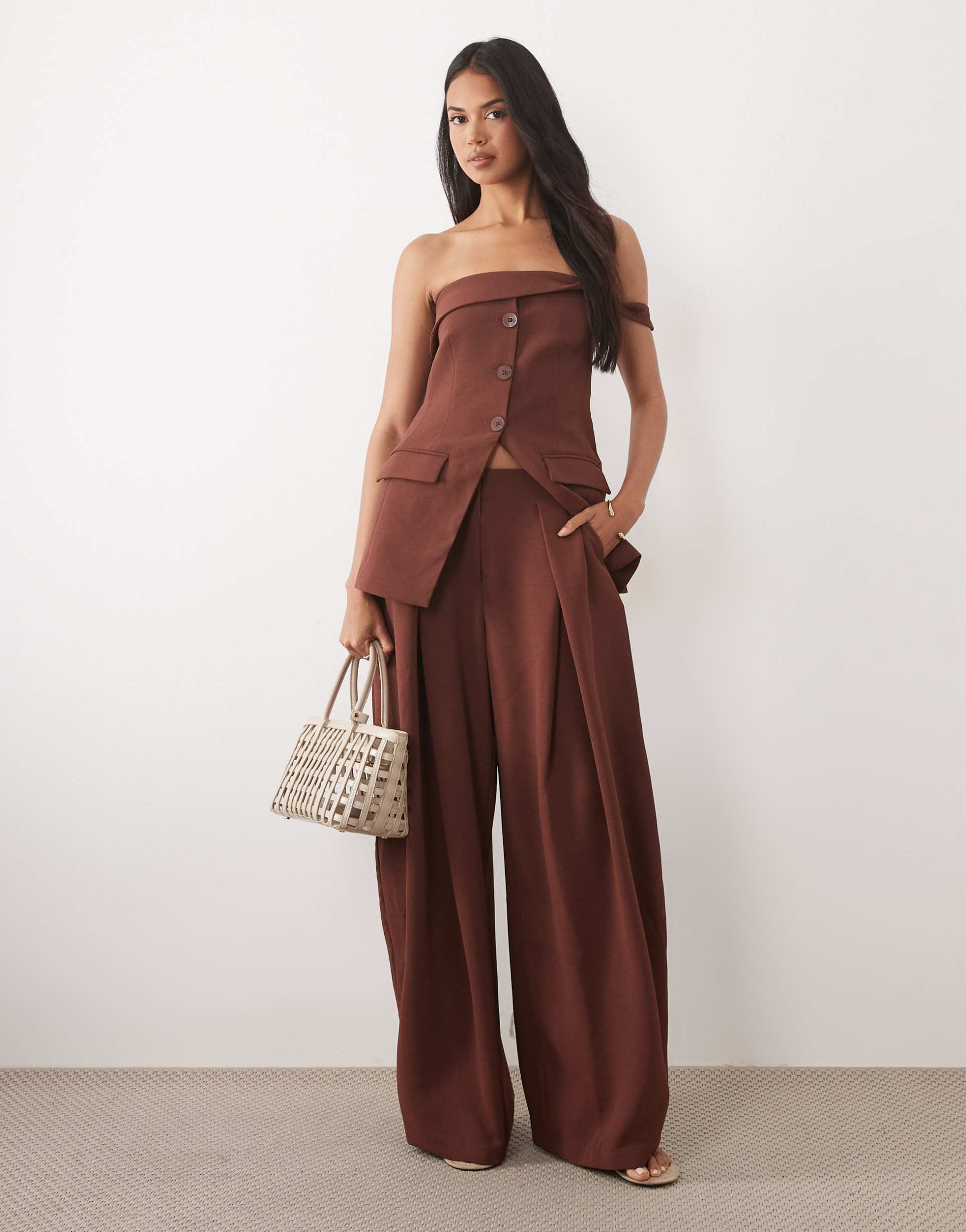 asos design tailored floaty deep pleat horseshoe pants in brown