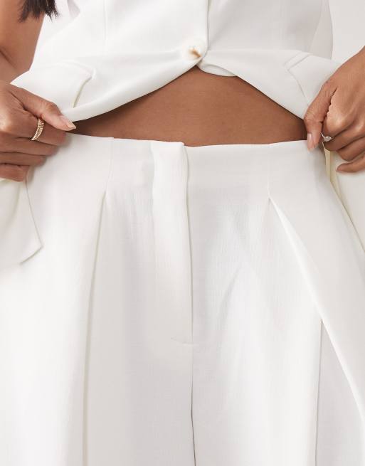 ASOS DESIGN Tailored floaty deep pleat horseshoe trousers in white, 2 of 5