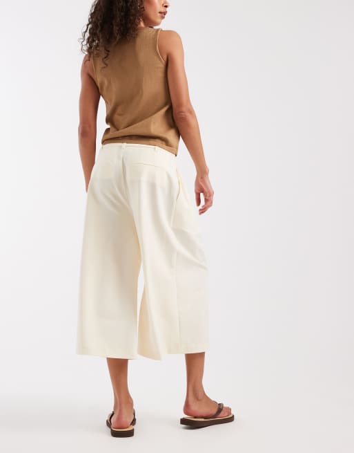 ASOS DESIGN Tailored high rise culotte pants in cream, 5 of 5