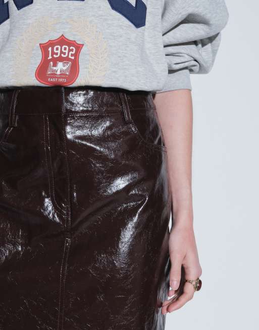 ASOS DESIGN tailored leather look midi pencil skirt in conker crackle, 3 of 5
