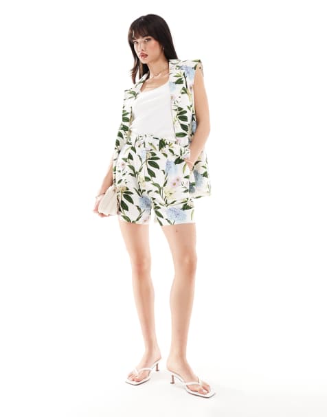 ASOS DESIGN tailored linen look shorts in floral print - view 1
