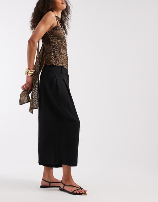 ASOS DESIGN Tailored longline bermuda shorts in black, 5 of 5