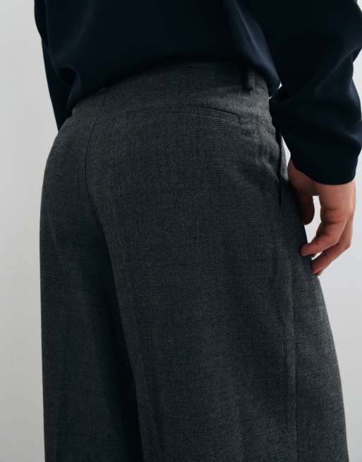 ASOS DESIGN tailored loose leg trousers in dark blue microcheck, 4 of 5