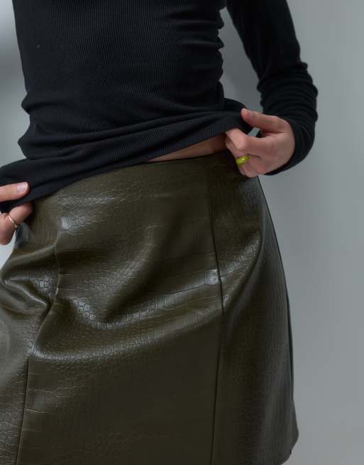 ASOS DESIGN Tailored mini tulip skirt in olive croc, 5 of 5