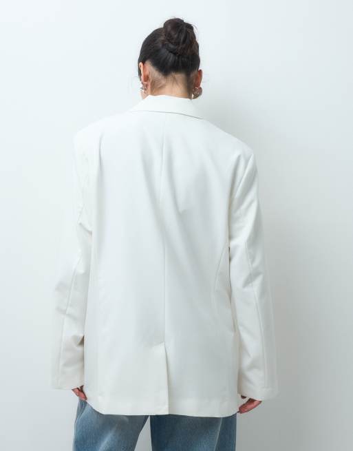ASOS DESIGN Tailored oversized blazer in cream, 3 of 4