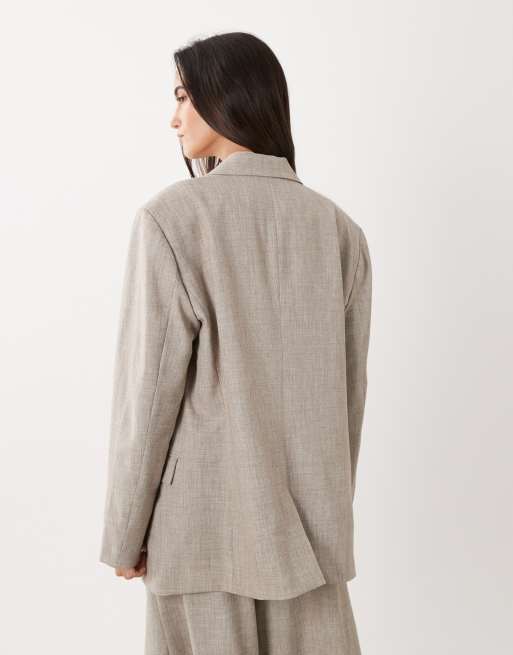 ASOS DESIGN tailored oversized blazer in mushroom, 4 of 4
