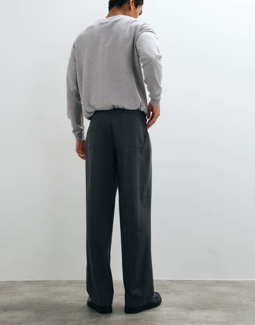 ASOS DESIGN tailored pleated flannel trousers in charcoal with back pocket detail, 4 of 5