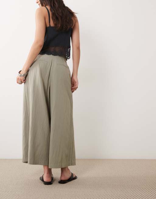 ASOS DESIGN Tailored pleated floaty culotte in sage, 5 of 5