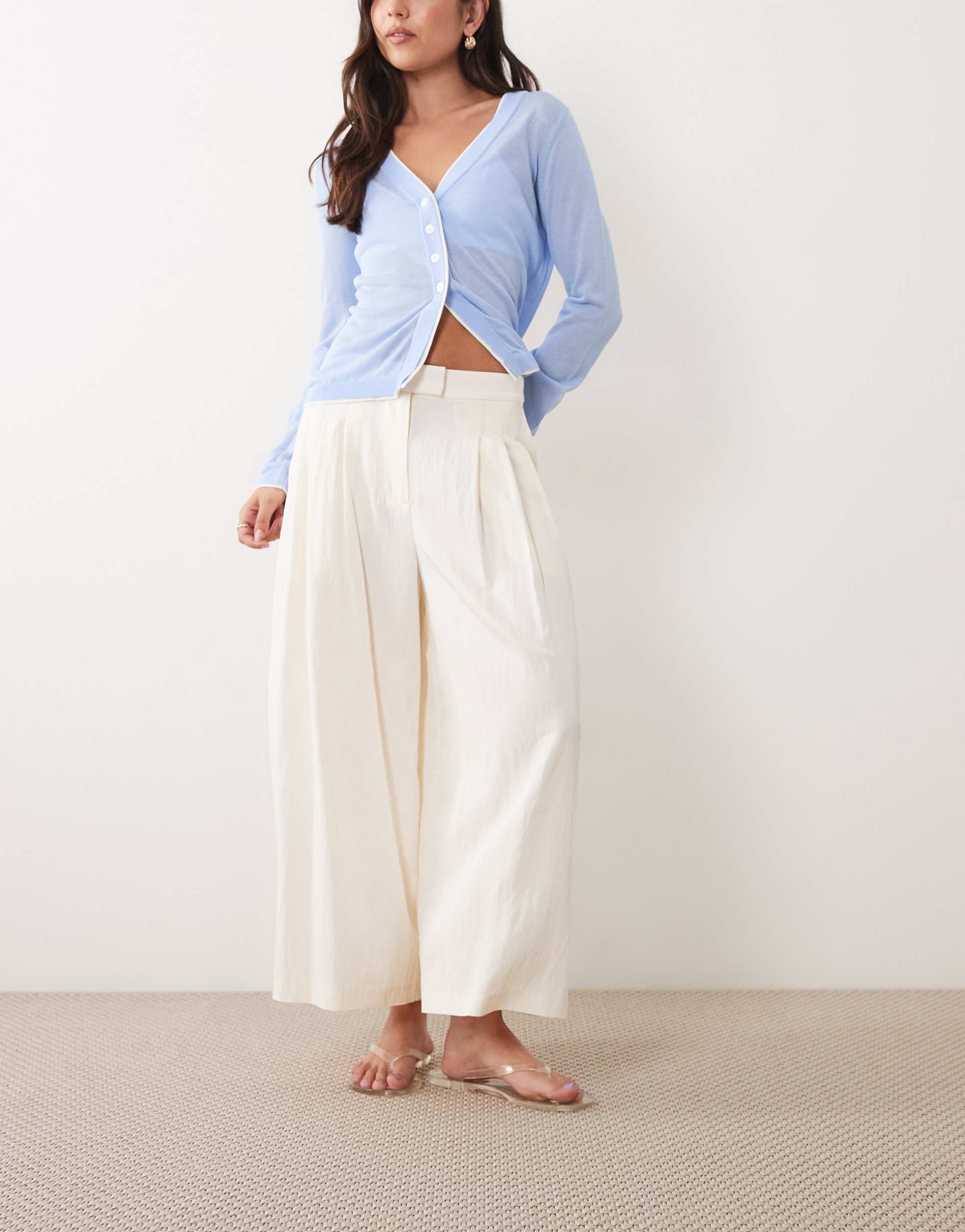 asos design tailored pleated floaty culotte pants in cream