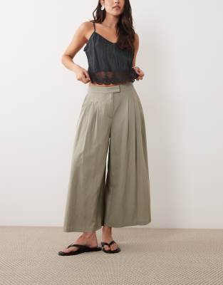 Asos Design Tailored Pleated Floaty Culotte Pants In Green