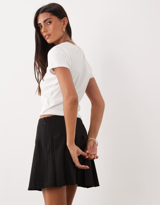 ASOS DESIGN tailored pleated mini skirt in black, 5 of 5