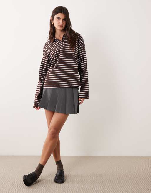 ASOS DESIGN Tailored pleated mini skirt in charcoal, 3 of 5