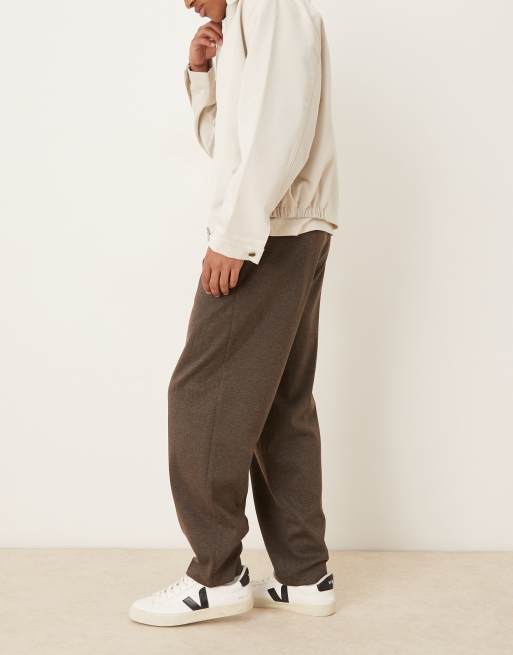 ASOS DESIGN tailored pleated oversized tapered pants in brown puppy tooth, 3 of 5