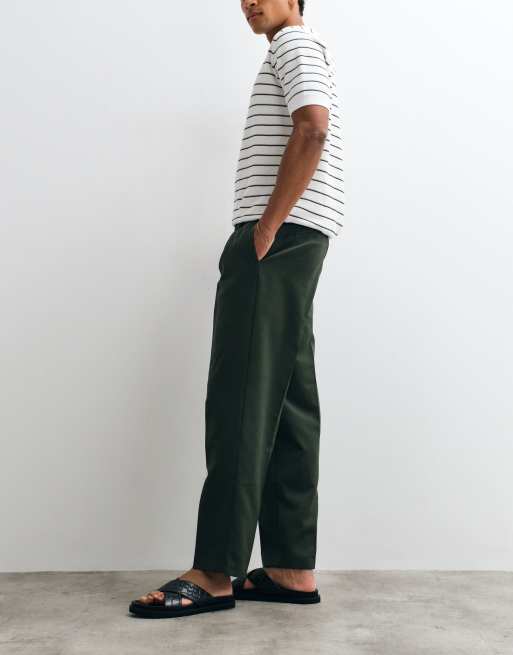ASOS DESIGN tailored pleated oversized tapered trousers in olive green, 2 of 5
