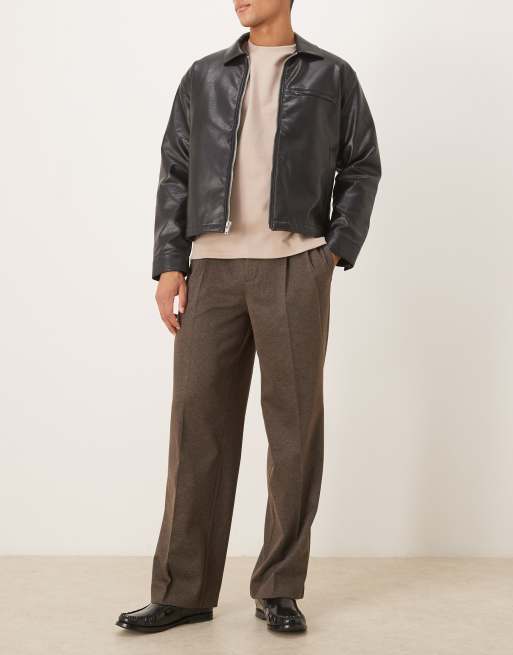 ASOS DESIGN tailored pleated wide leg trousers in brown puppytooth, 2 of 5
