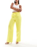 [ASOS DESIGN] ASOS DESIGN tailored pull on pants in yellow 6 Yellow