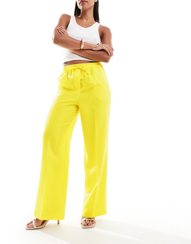 ASOS DESIGN - tailored pull on trouser in yellow