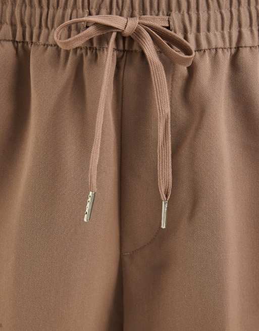 ASOS DESIGN tailored pull on wide leg trousers in brown, 9 of 10