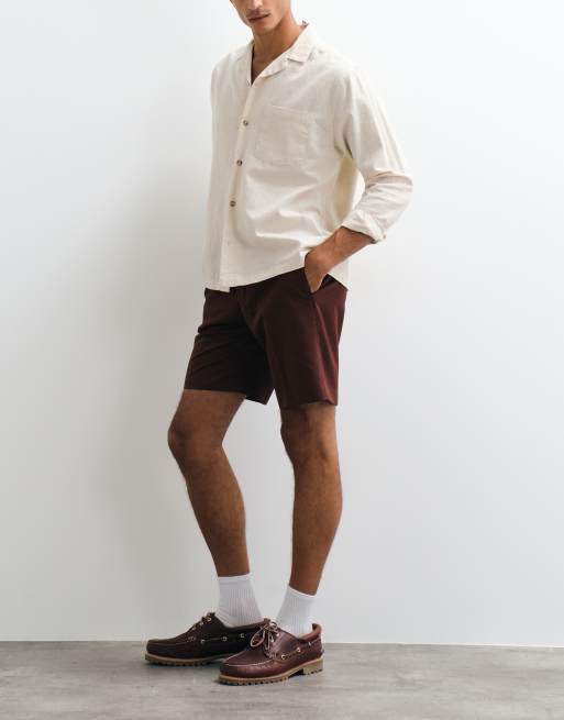 ASOS DESIGN tailored regular shorts in burgundy, 4 of 5