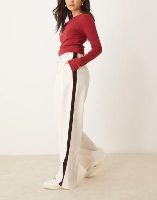 Asos Design Tailored Relaxed Pants With Contrast Piping In Cream-white