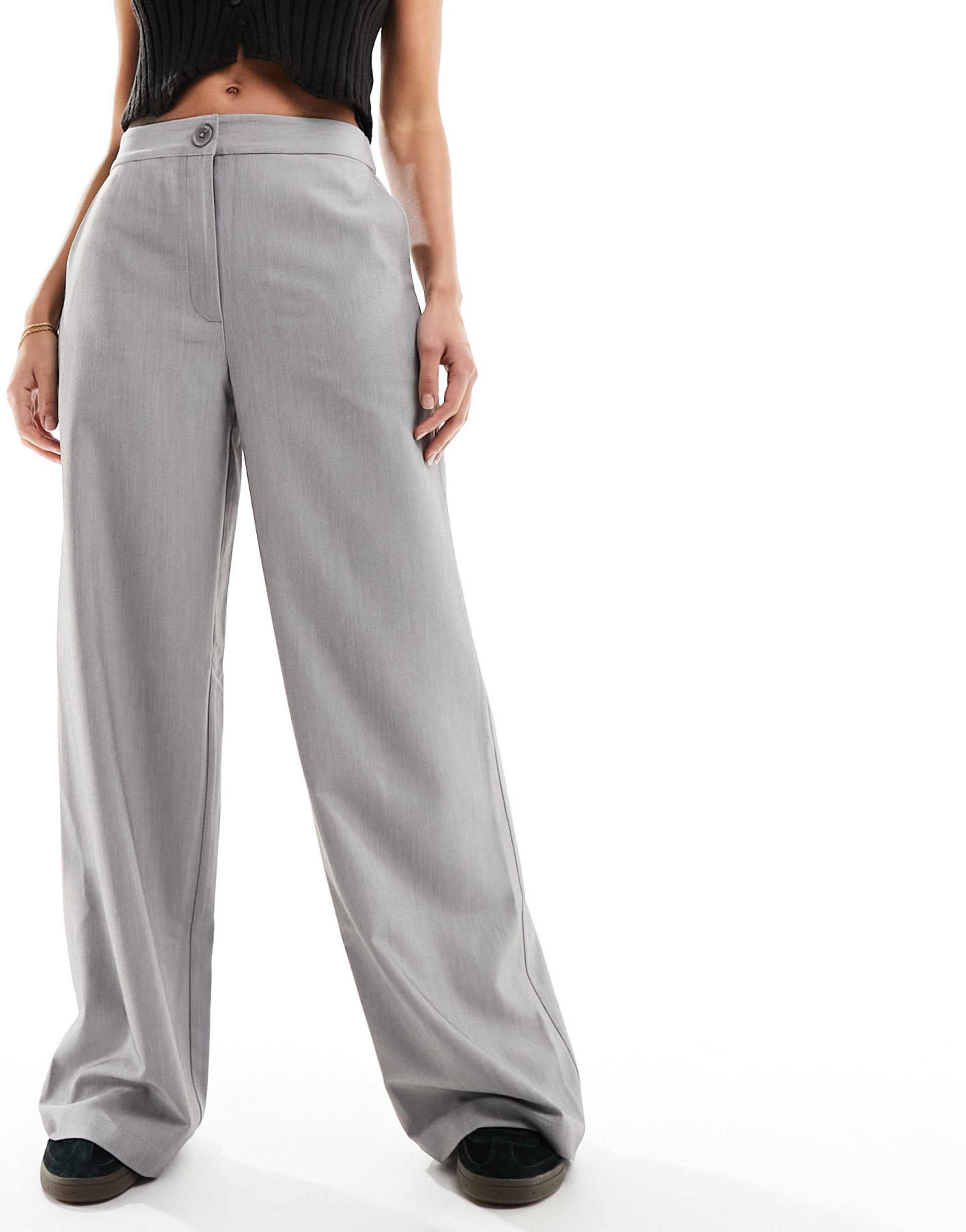 asos design tailored relaxed straight leg pants in gray
