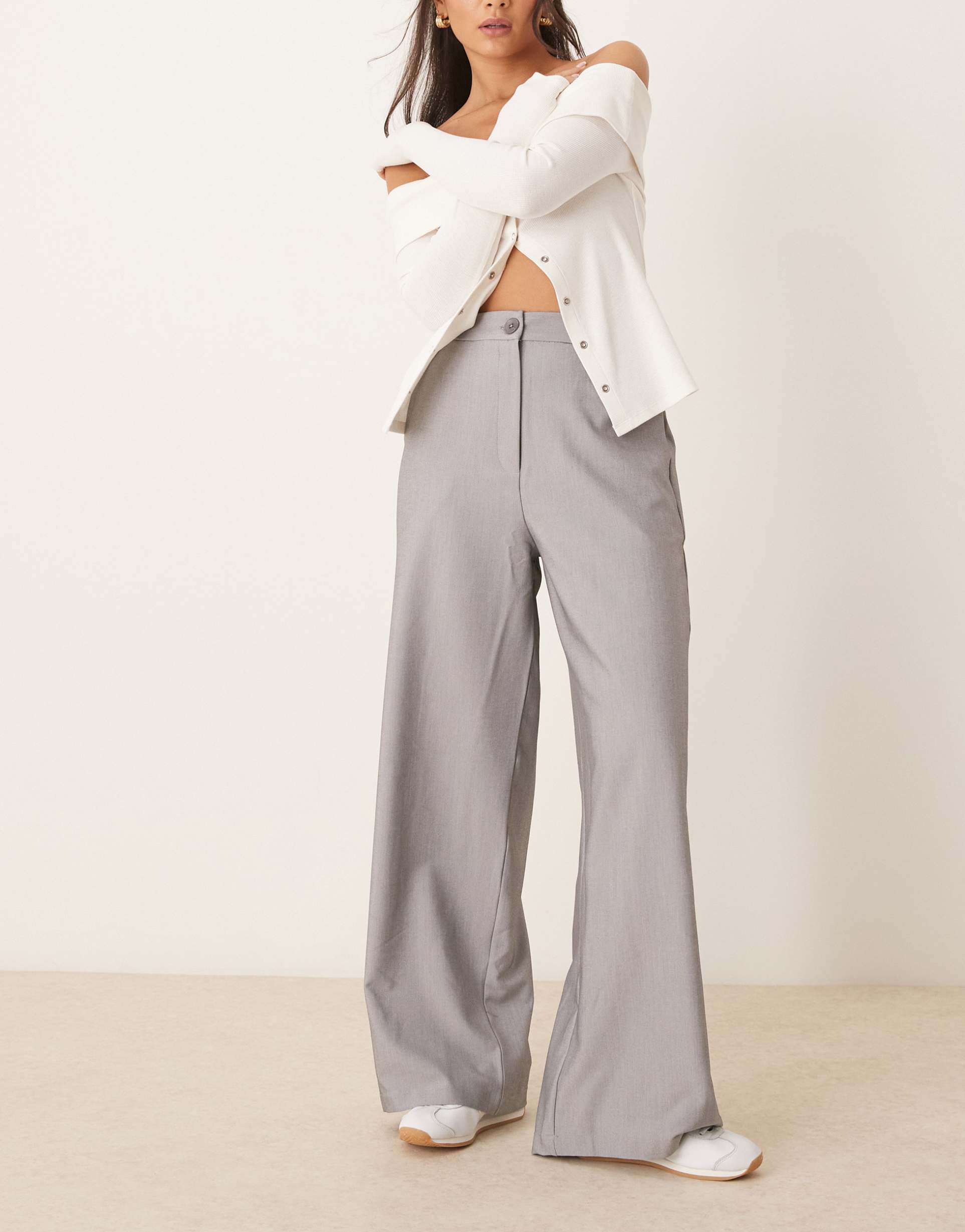 asos design tailored relaxed straight leg pants in gray