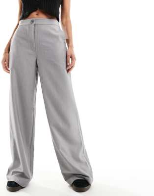 ASOS DESIGN tailored relaxed straight leg trousers in grey