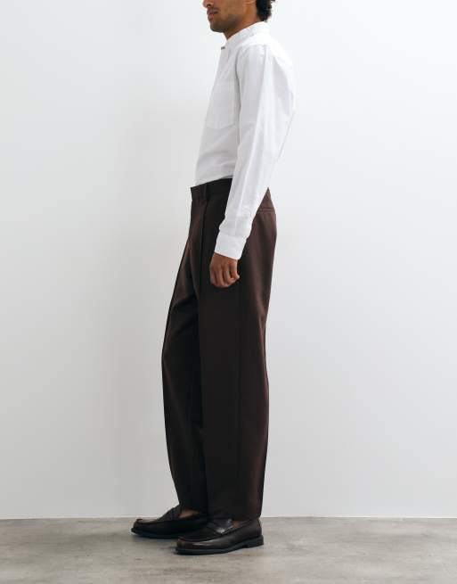 ASOS DESIGN tailored relaxed tapered trousers in brown with pintuck, 2 of 5
