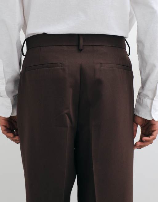 ASOS DESIGN tailored relaxed tapered trousers in brown with pintuck, 5 of 5
