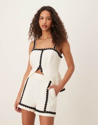 Asos Design Tailored Shorts With Rik Rak Trim In White