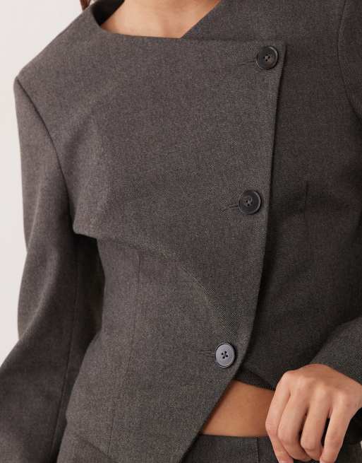 ASOS DESIGN Tailored shrunken wrap blazer in wool look in grey, 2 of 4
