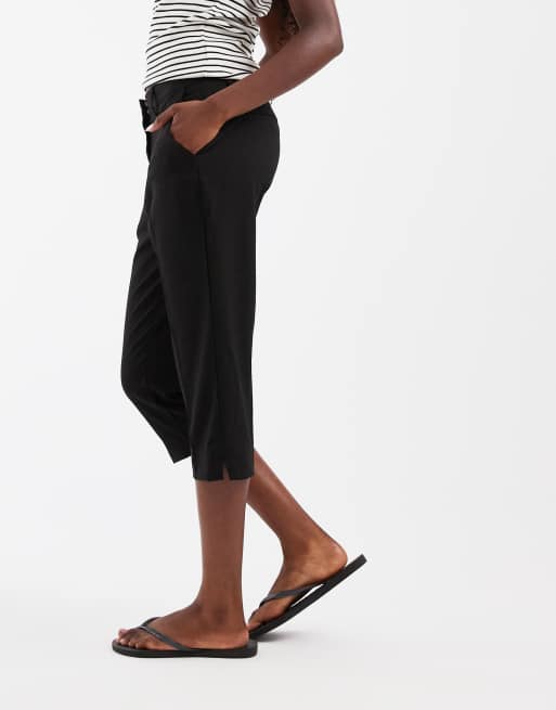 ASOS DESIGN tailored slim capri trousers in black , 2 of 5