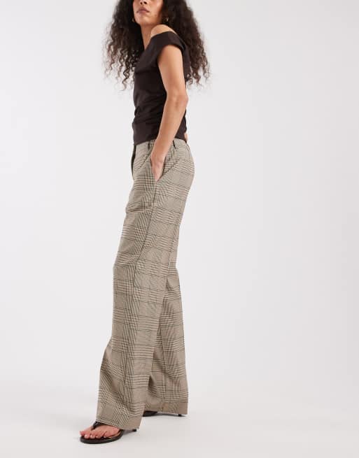 ASOS DESIGN tailored slim straight trousers in brown check, 2 of 5