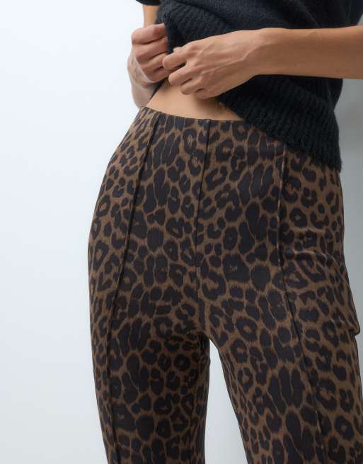 ASOS DESIGN Tailored stirrup detail legging in leopard print, 3 of 5