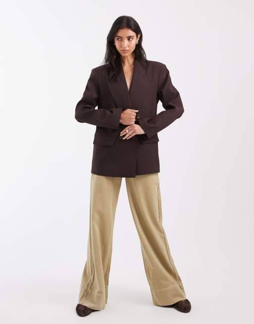 ASOS DESIGN tailored strong shoulder double breasted blazer in deep brown, 2 of 4
